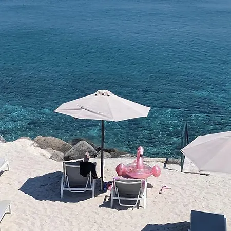 Pillbox Seafront And Hotel apartamentowy *