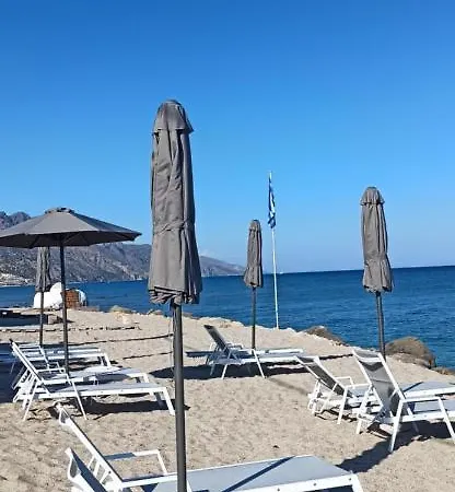 Pillbox Seafront And Apartahotel 4*