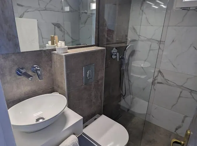 Pillbox Seafront And 4*