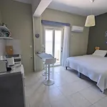 Pillbox Seafront And Hotel apartamentowy