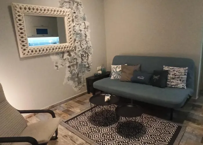 Aparthotel Pillbox Seafront And